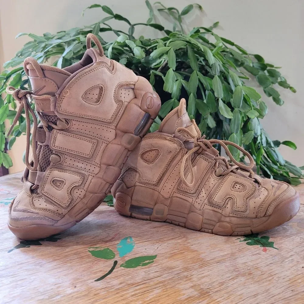 Nike AIR More Uptempo SE (GS) 922845-200 - Size 5.5 Youth
